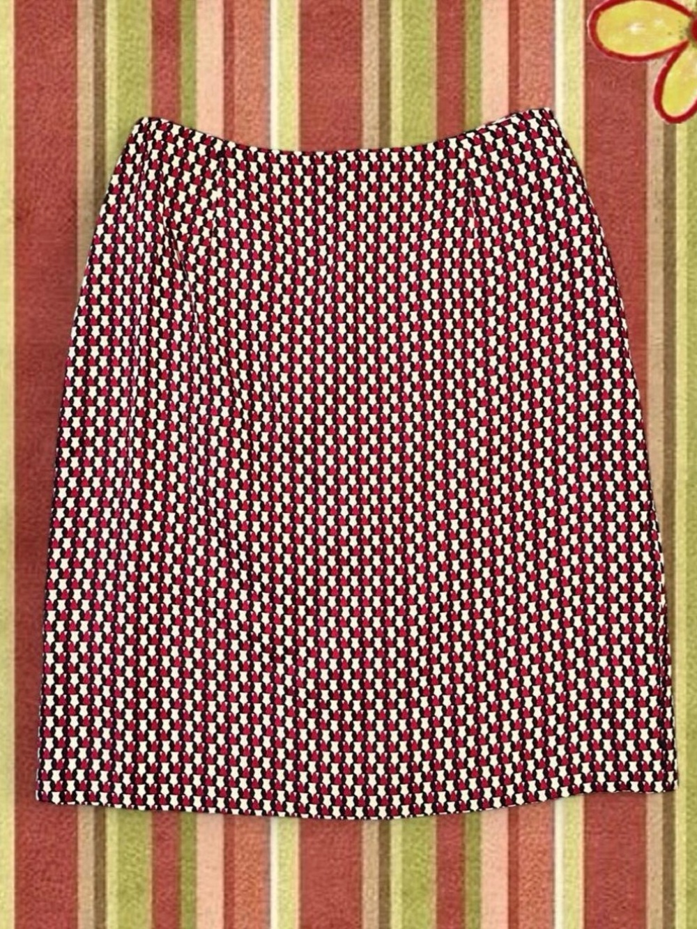 Ann Taylor Silk Red, Black, White Houndstooth Patterned A-Line Skirt